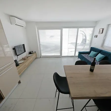 Luxury Sunset Penthouse With Seaview Petrcane
