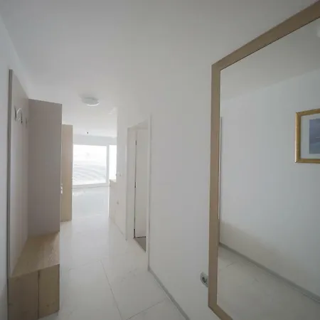 Luxury Sunset Penthouse With Seaview 아파트 *
