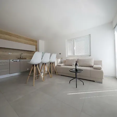 아파트 Luxury Sunset Penthouse With Seaview *
