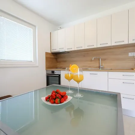 Luxury Sunset Penthouse With Seaview Petrcane