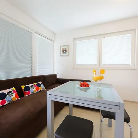 Luxury Sunset Penthouse With Seaview