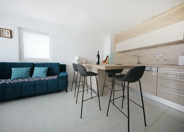 Luxury Sunset Penthouse With Seaview