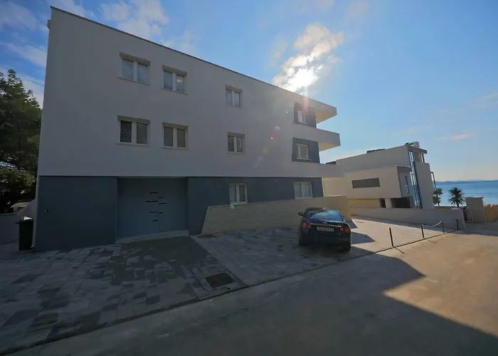 Luxury Sunset Penthouse With Seaview شقة