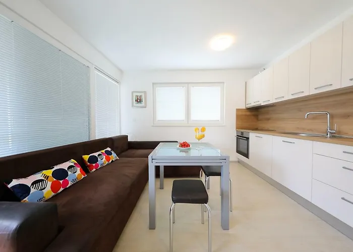 Luxury Sunset Penthouse With Seaview *