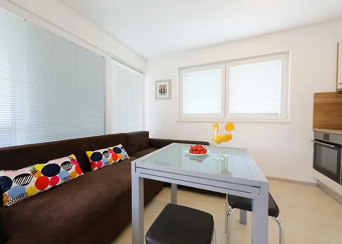 Luxury Sunset Penthouse With Seaview