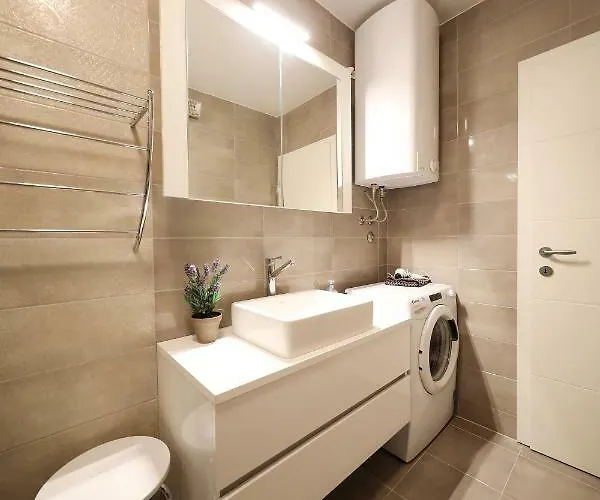 Luxury Sunset Penthouse With Seaview *