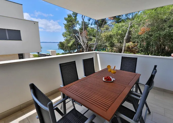 Luxury Sunset Penthouse With Seaview بيتريتْشاني