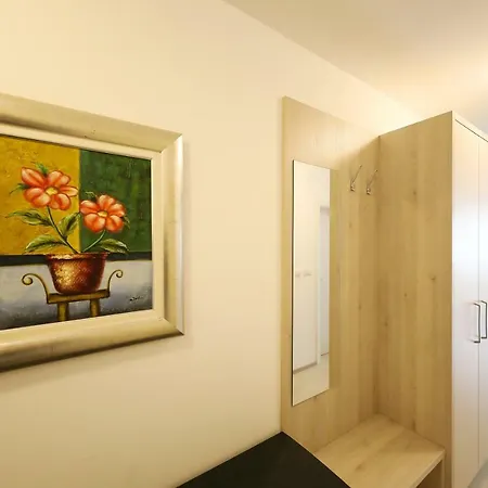 アパート Luxury Sunset Penthouse With Seaview ペトルチャネ