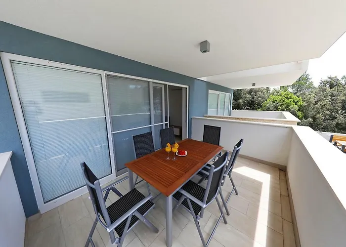 Luxury Sunset Penthouse With Seaview